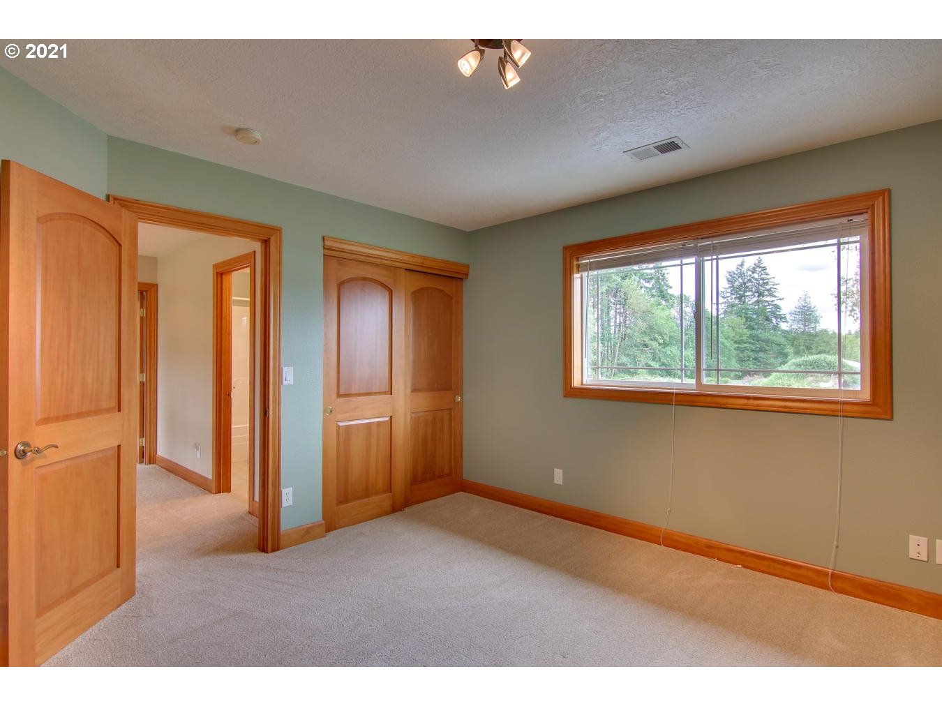 11603 Feller Road Northeast Hubbard, OR 97032 - Photo 22 of 32 Gallery Image 22