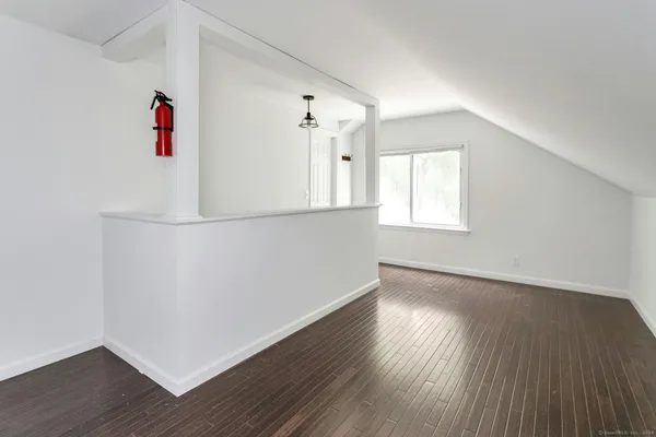 $4,000 | 124 Minturn Place, Bridgeport, CT 06606