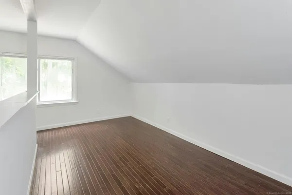 $4,000 | 124 Minturn Place, Bridgeport, CT 06606