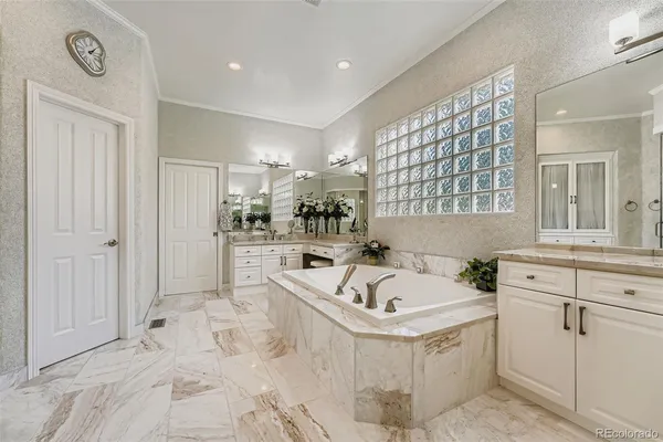$1,350,000 | 15572 East Progress Circle, Centennial, CO 80015