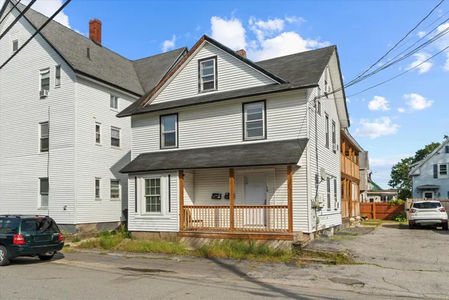 $480,000 | 15 West Street, Manchester, NH 03102