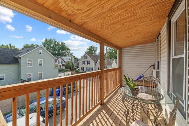 $480,000 | 15 West Street, Manchester, NH 03102