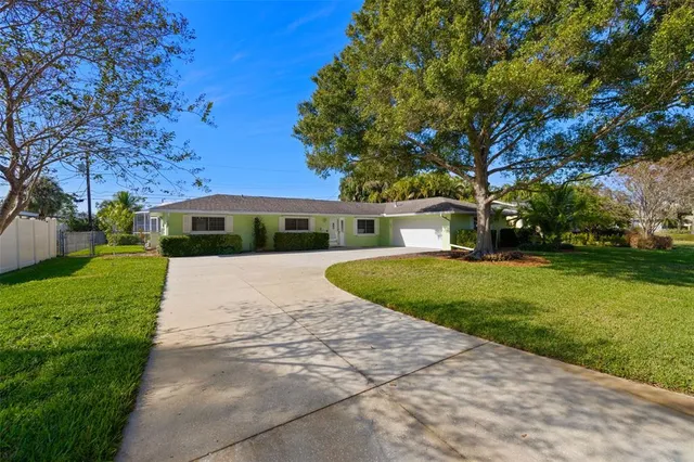 $499,900 | 8678 10th Street North, St. Petersburg, FL 33702