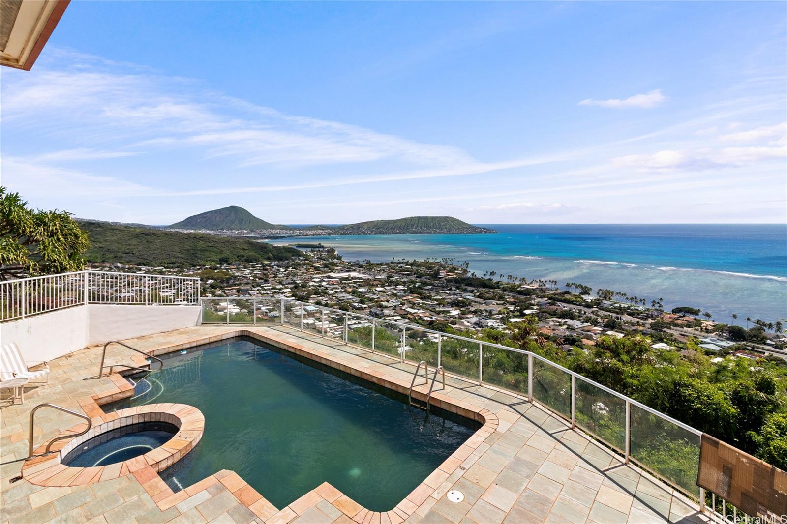 483 Maono Loop Honolulu, HI 96821 - Photo 20 of 25