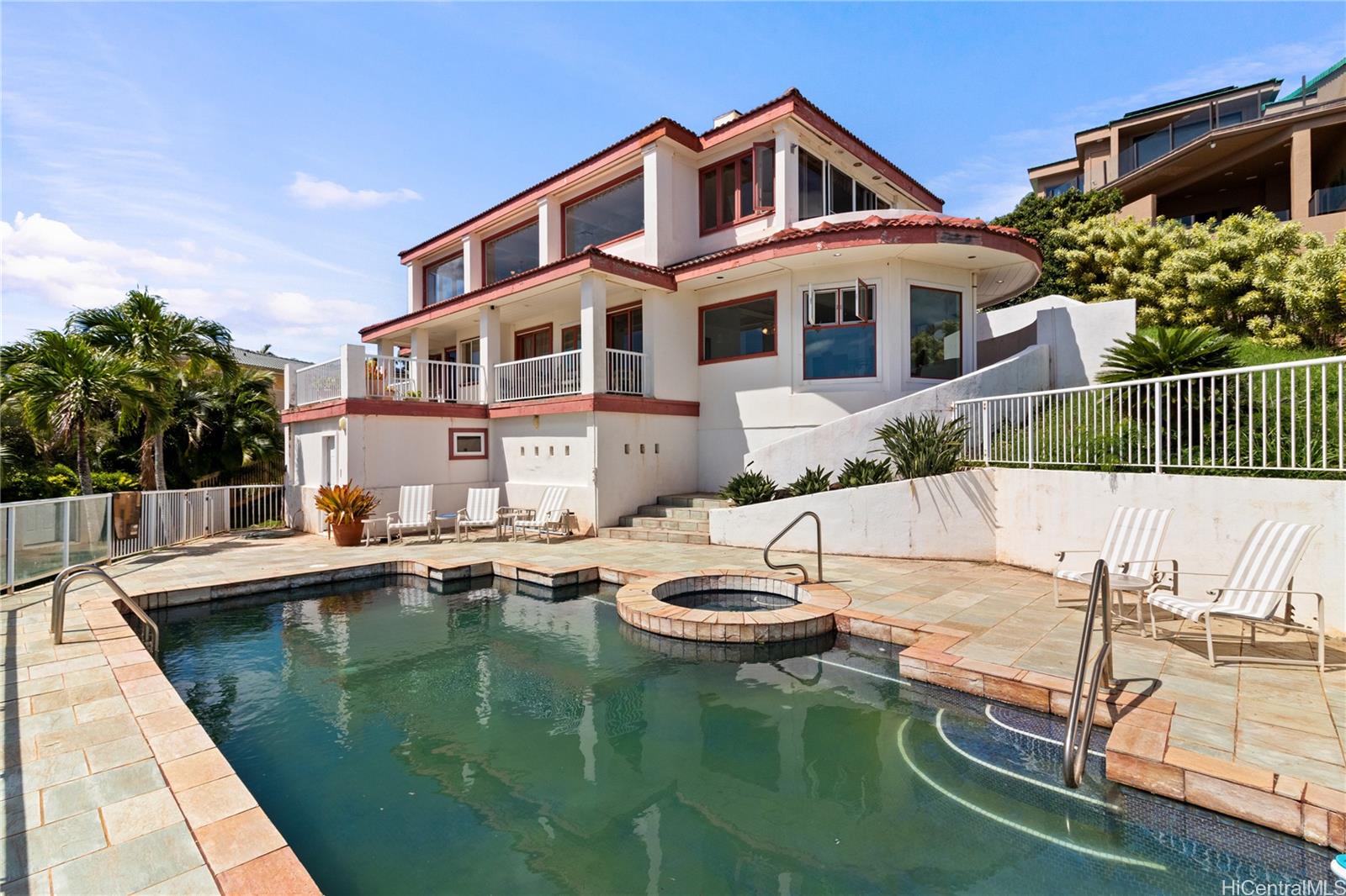 483 Maono Loop Honolulu, HI 96821 - Photo 21 of 25