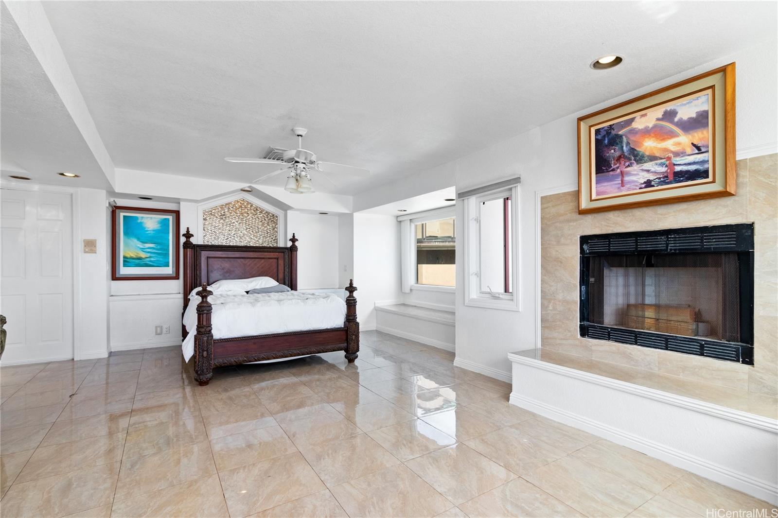 483 Maono Loop Honolulu, HI 96821 - Photo 8 of 25