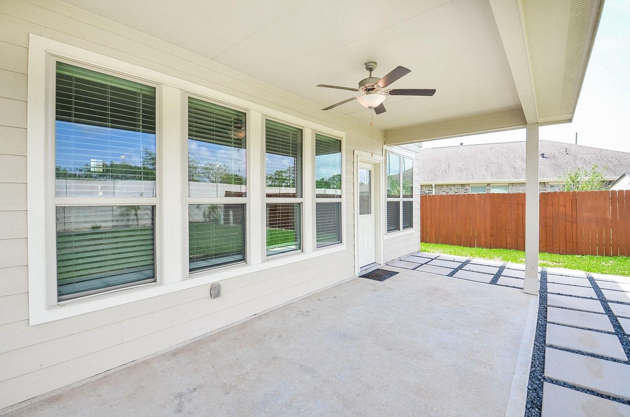 3820 Vista Grove Court Rosenberg, TX 77469 - Photo 35 of 36 Big patio