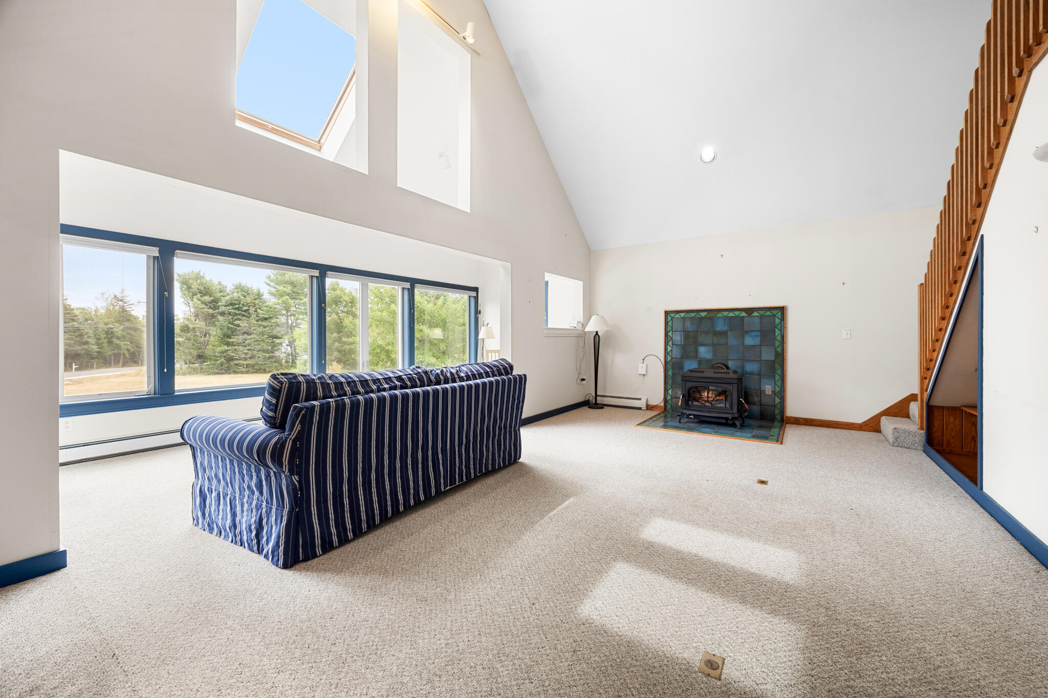 563 Newbury Neck Road Surry, ME 04684 - Photo 34 of 67 Living Room