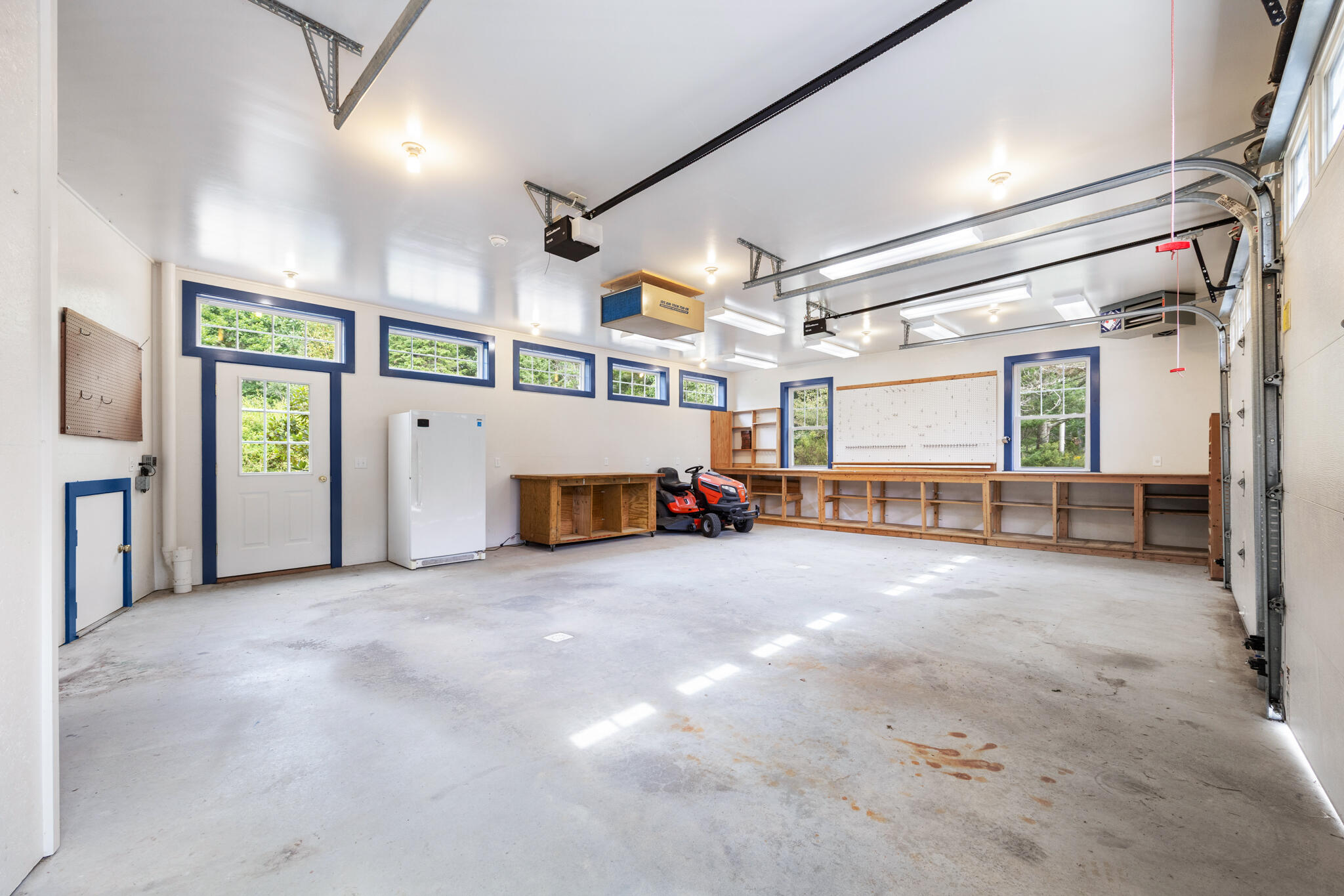 563 Newbury Neck Road Surry, ME 04684 - Photo 5 of 67 Garage