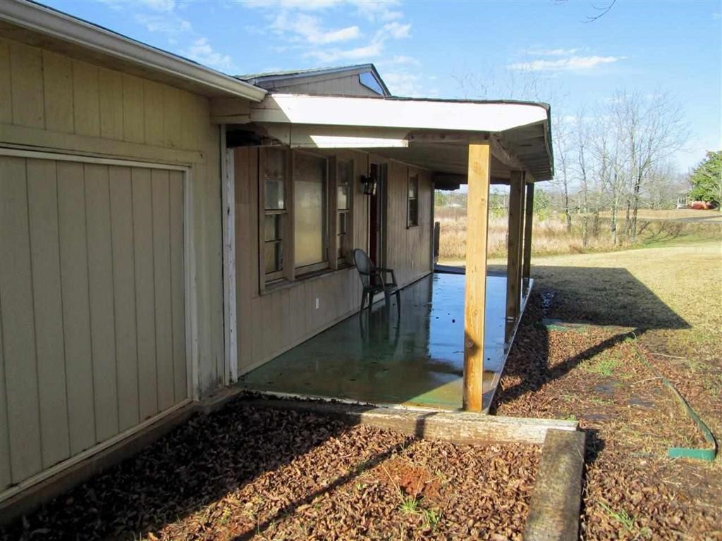 220 Pickens Road Westminster, SC 29693 - Photo 2 of 6 Gallery Image 2