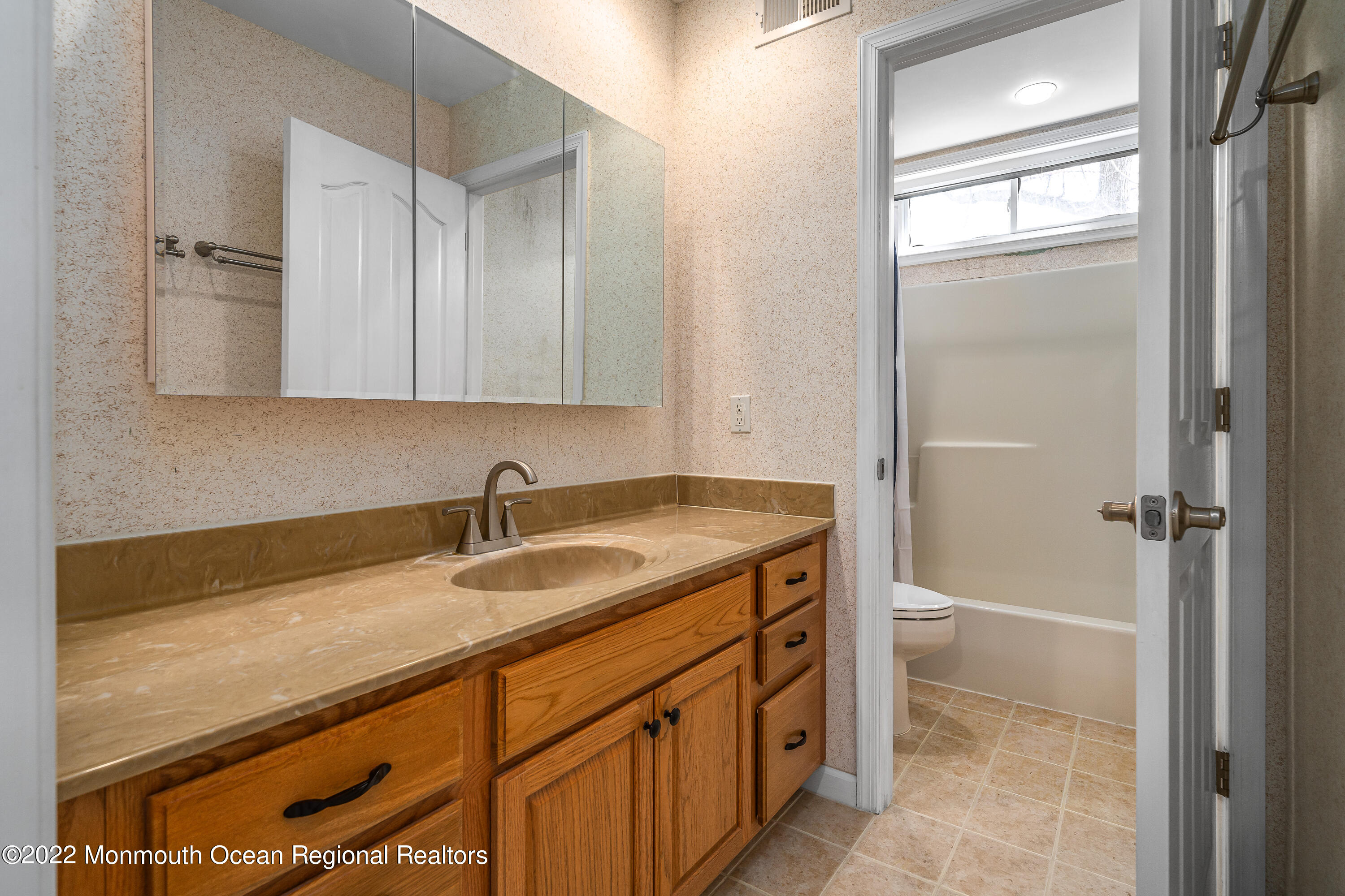 230 Riverside Drive Bayville, NJ 08721 - Photo 25 of 40 24