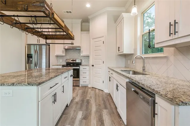 $256,500 | 31527 Meadowlark Lane, Denham Springs, LA 70726