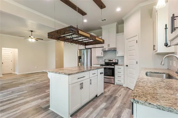 $256,500 | 31527 Meadowlark Lane, Denham Springs, LA 70726