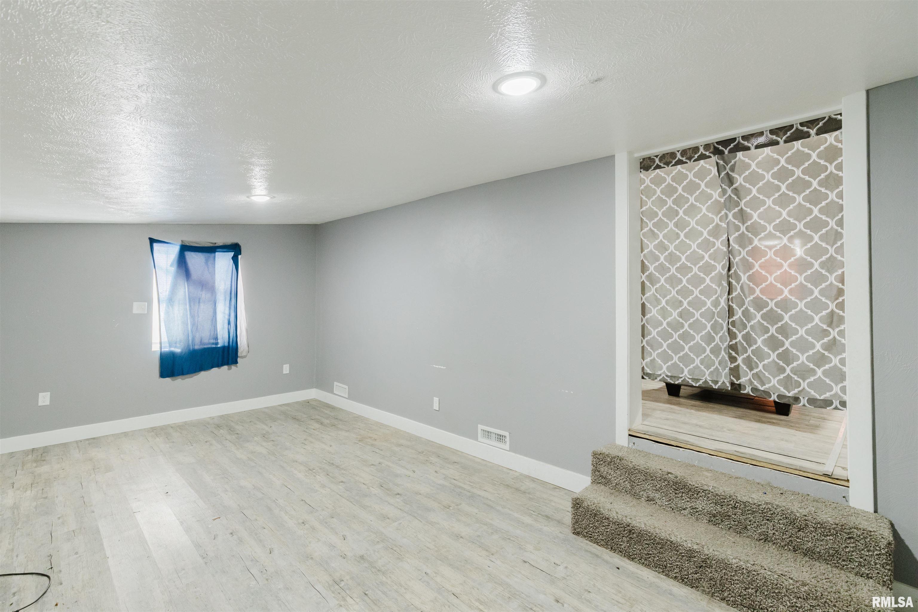 1201 North 11th Street Herrin, IL 62948 - Photo 7 of 24