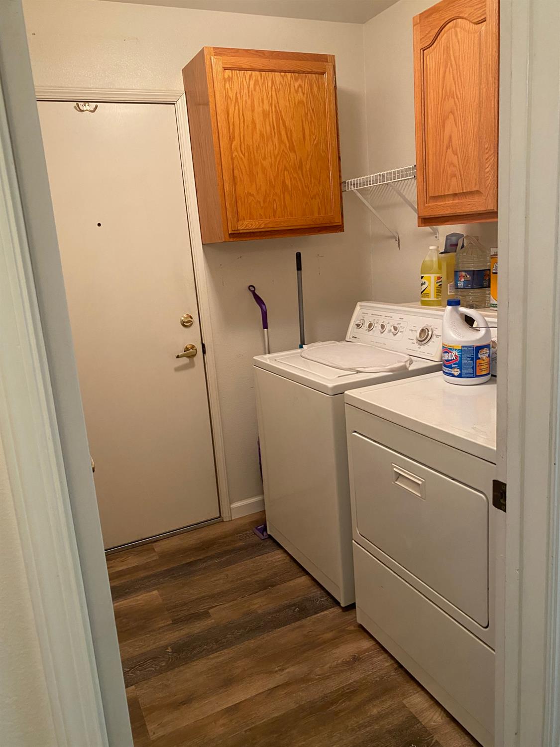 609 Merlot Avenue Madera, CA 93637 - Photo 28 of 45 a room with storage and utility