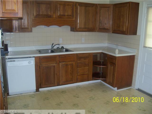 3550 Shaw Road Winston-Salem, NC 27105 - Photo 2 of 4 Kitchen.