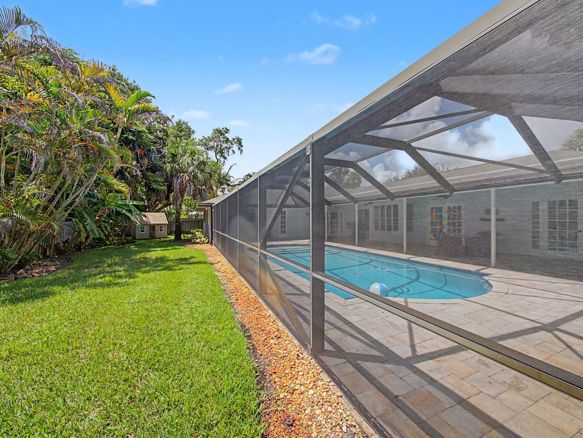 22 Banyan Road Sewall's Point, FL 34996 - Photo 40 of 47 Pool