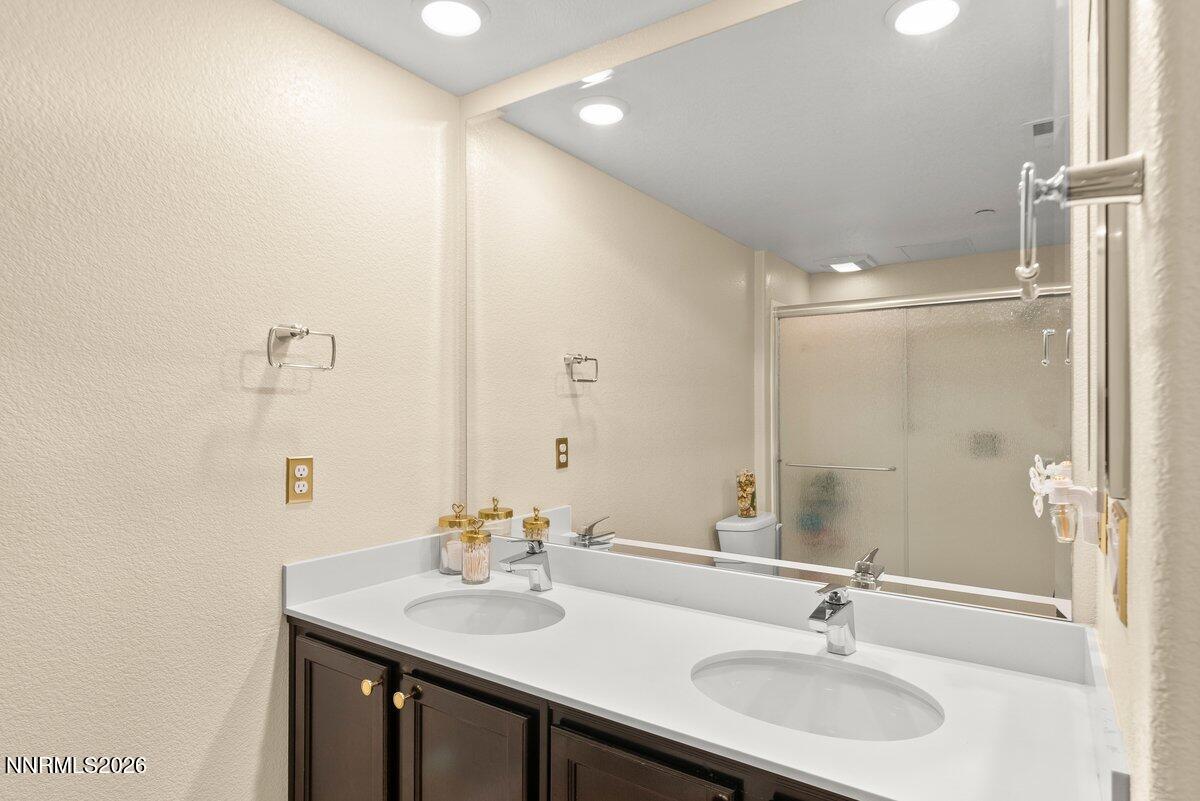 596 Costa Azul Drive Sparks, NV 89436 - Photo 14 of 21 596 Costa Azul Drive Sparks NV 89436 18