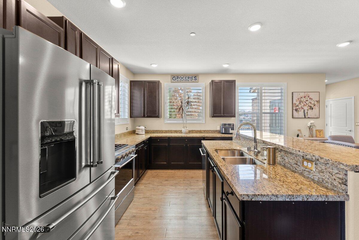 596 Costa Azul Drive Sparks, NV 89436 - Photo 4 of 21 596 Costa Azul Drive Sparks NV 89436 9 o