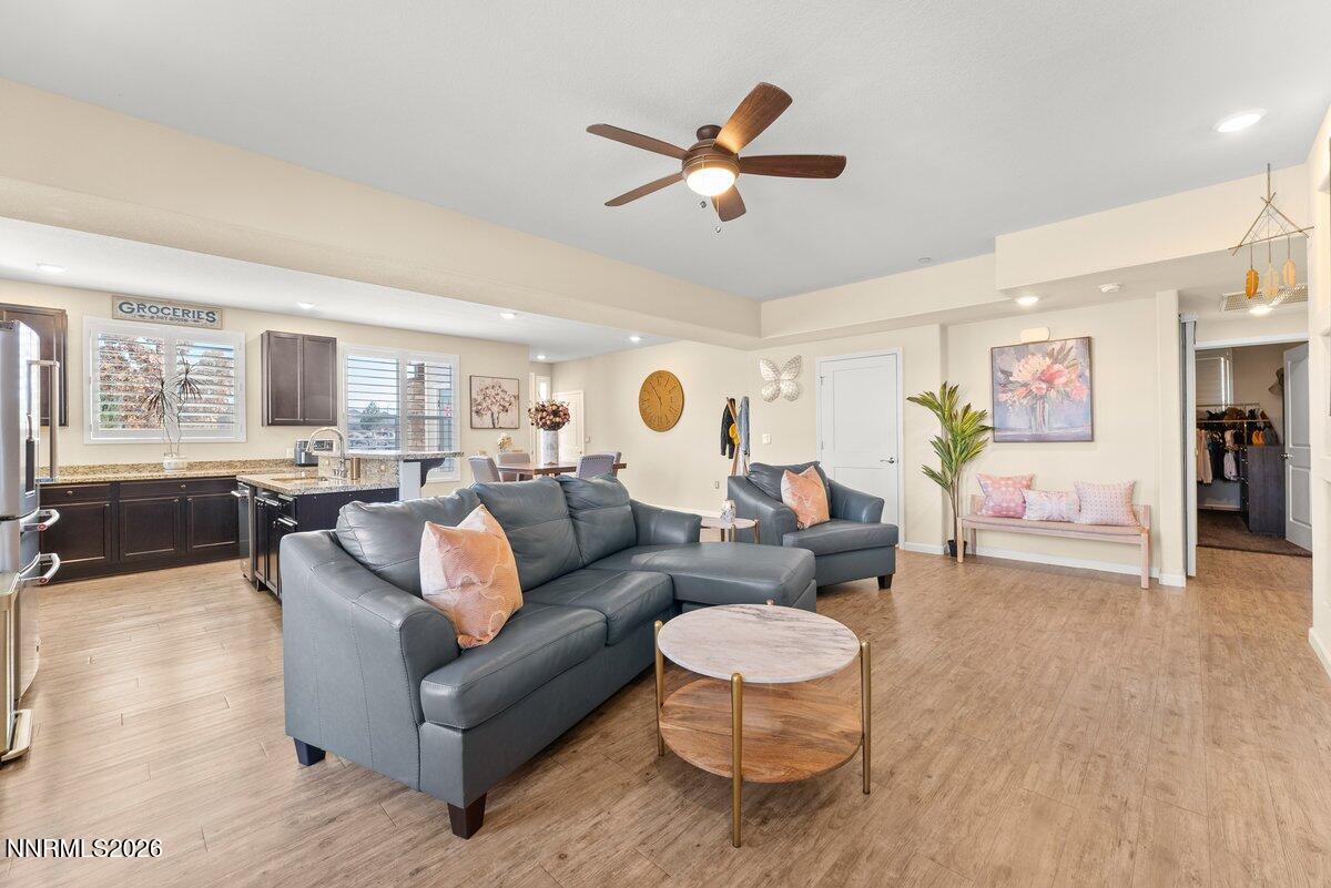 596 Costa Azul Drive Sparks, NV 89436 - Photo 10 of 21 596 Costa Azul Drive Sparks NV 89436 12