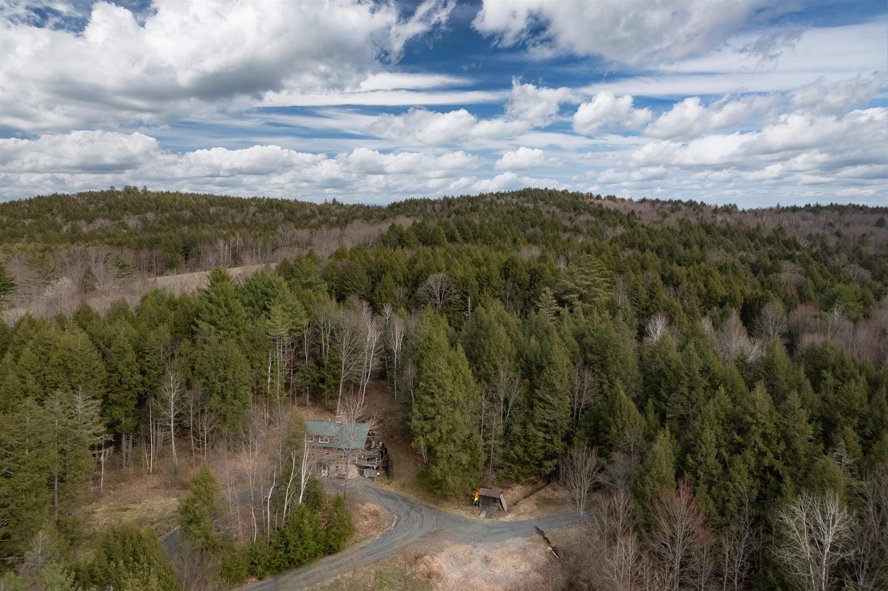 211 Wood Road Hartford, VT 05059 - Photo 51 of 56