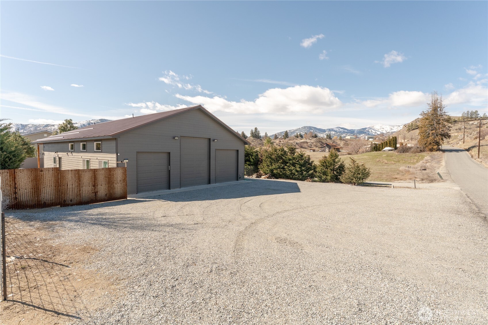 674 Lloyd Road Manson, WA 98831 - Photo 5 of 33 Gallery Image 5