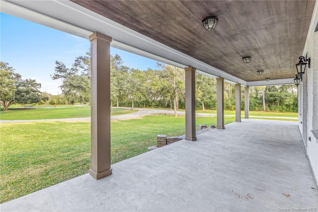 19287 Dama Landry Road Jennings, LA 70546 - Photo 4 of 45