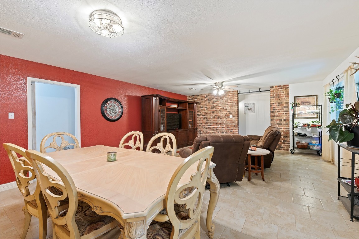 725 Thompson Road Alvin, TX 77511 - Photo 16 of 44