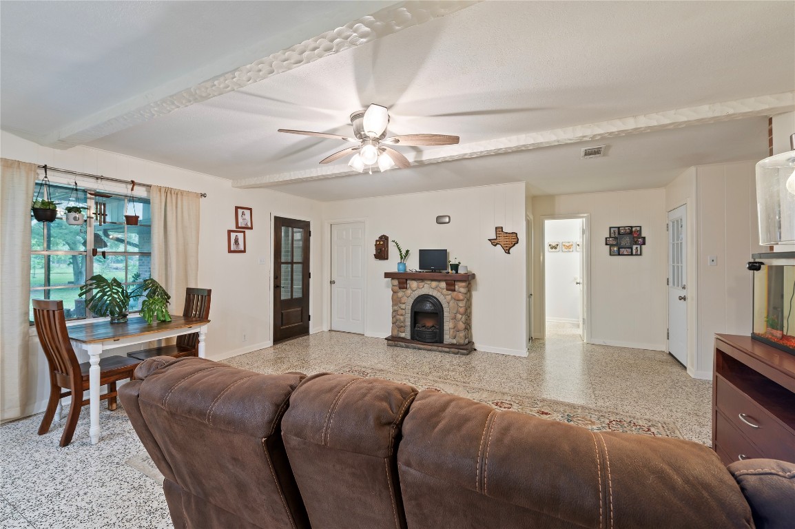 725 Thompson Road Alvin, TX 77511 - Photo 17 of 44