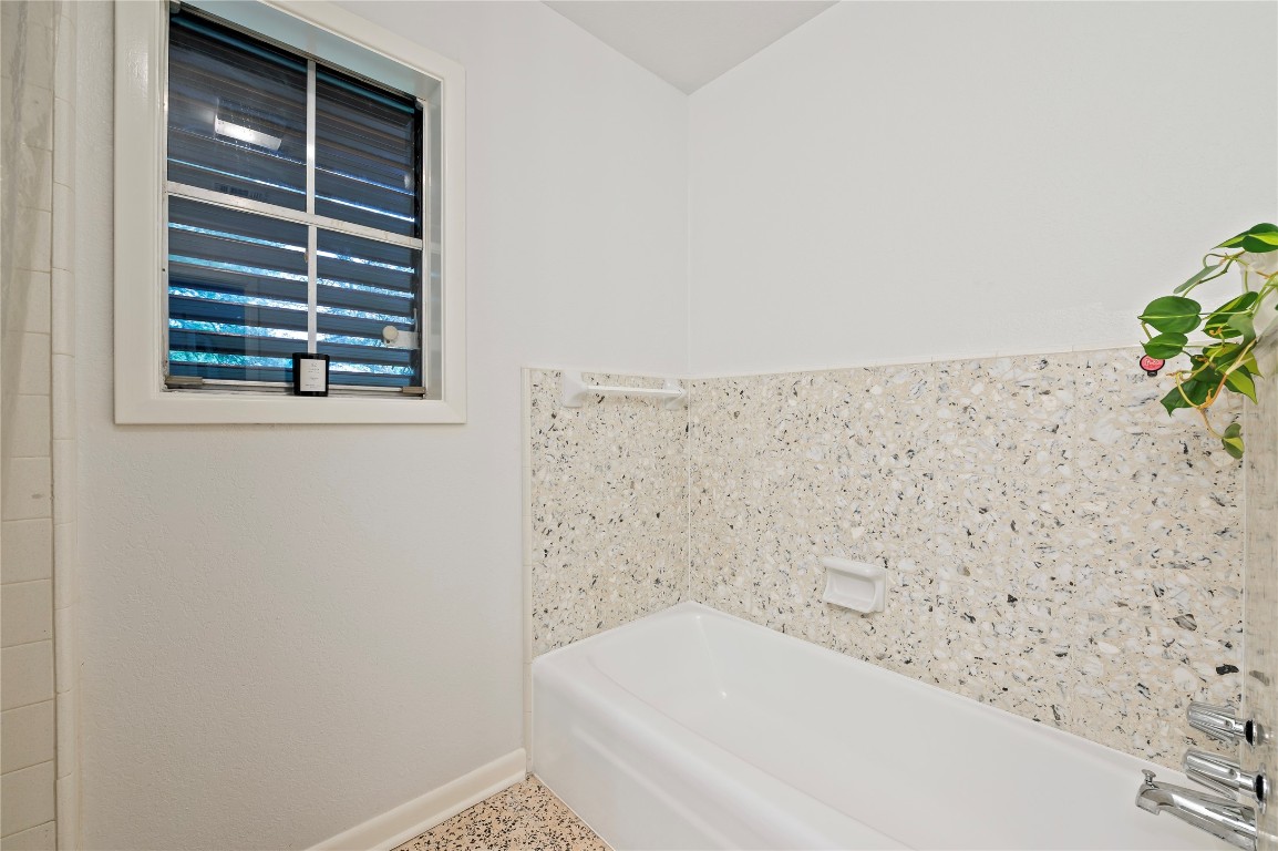 725 Thompson Road Alvin, TX 77511 - Photo 25 of 44