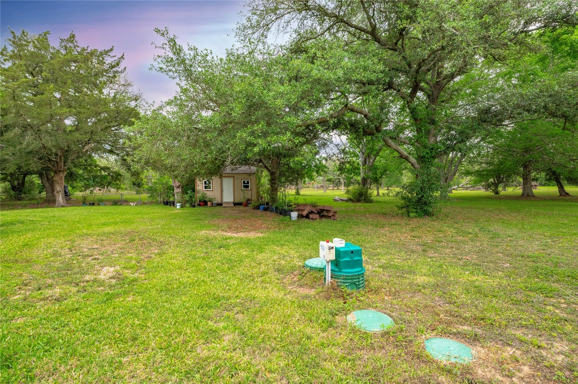 725 Thompson Road Alvin, TX 77511 - Photo 41 of 44