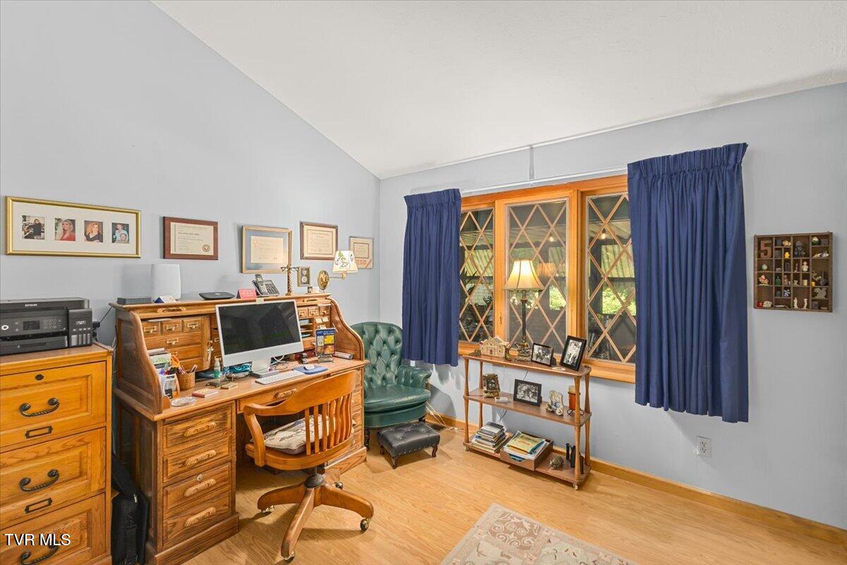 112 Spruce Street Greeneville, TN 37745 - Photo 46 of 102 053-128A8594