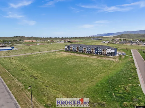 $2,143,152 | 3250 Patriot Drive, Casper, WY 82604