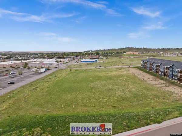 $2,143,152 | 3250 Patriot Drive, Casper, WY 82604