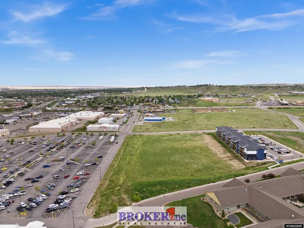$2,143,152 | 3250 Patriot Drive, Casper, WY 82604