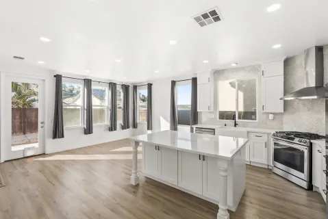 $949,000 | 1048 Sunset Crossing Point, San Diego, CA 92154