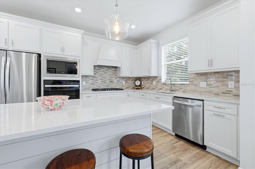 9289 Ballaster Pointe Loop Palmetto, FL 34221 - Photo 18 of 68