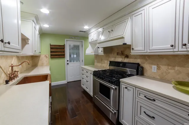 $325,000 | 2233 South Folsomville Road, Boonville, IN 47601