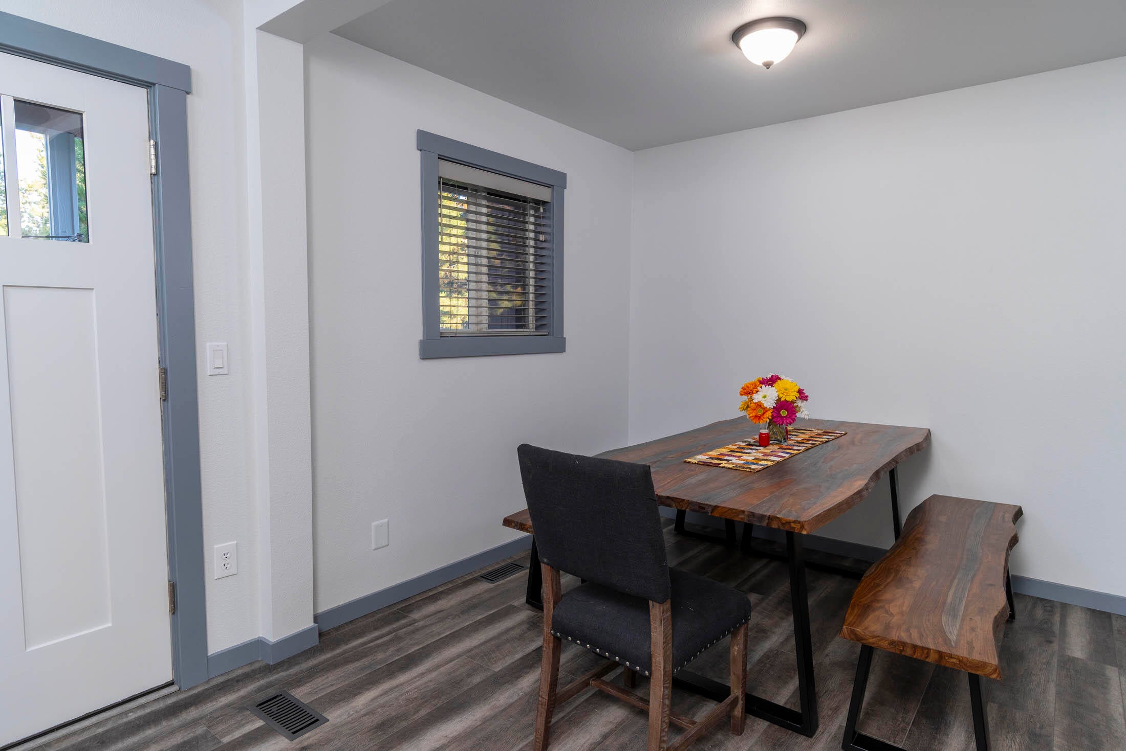 19166 Buck Canyon Road Bend, OR 97702 - Photo 21 of 63 Dining room with large dining table