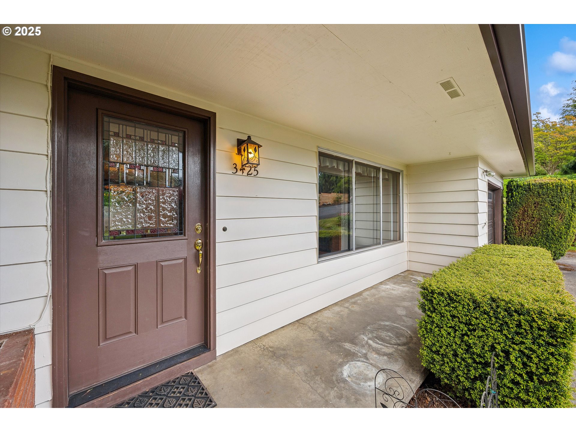 3425 Southwest Hamilton Court Portland, OR 97239 - Photo 3 of 21 Gallery Image 3