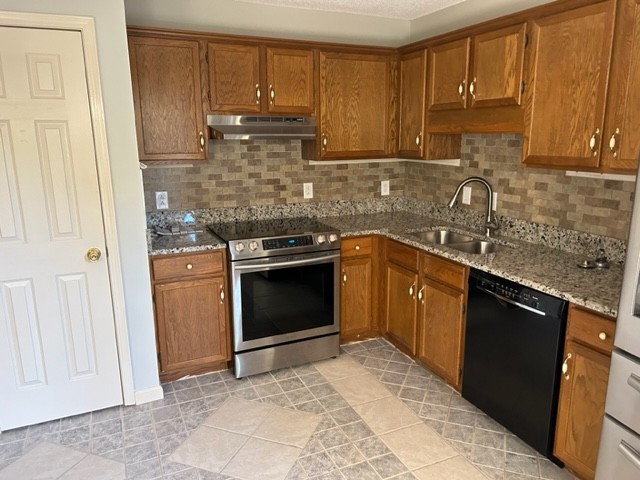 1891 Needmore Road Clarksville, TN 37042 - Photo 8 of 24 Gallery Image 8