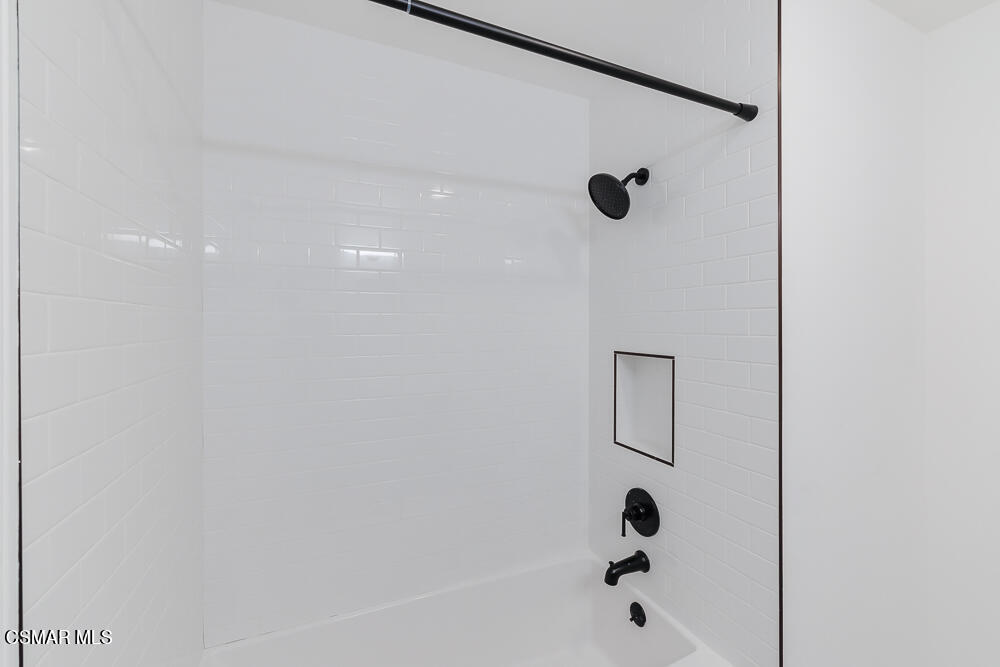 4035 Cliffrose Avenue Moorpark, CA 93021 - Photo 28 of 43 4035 Cliffrose Ave, Moorpark-25