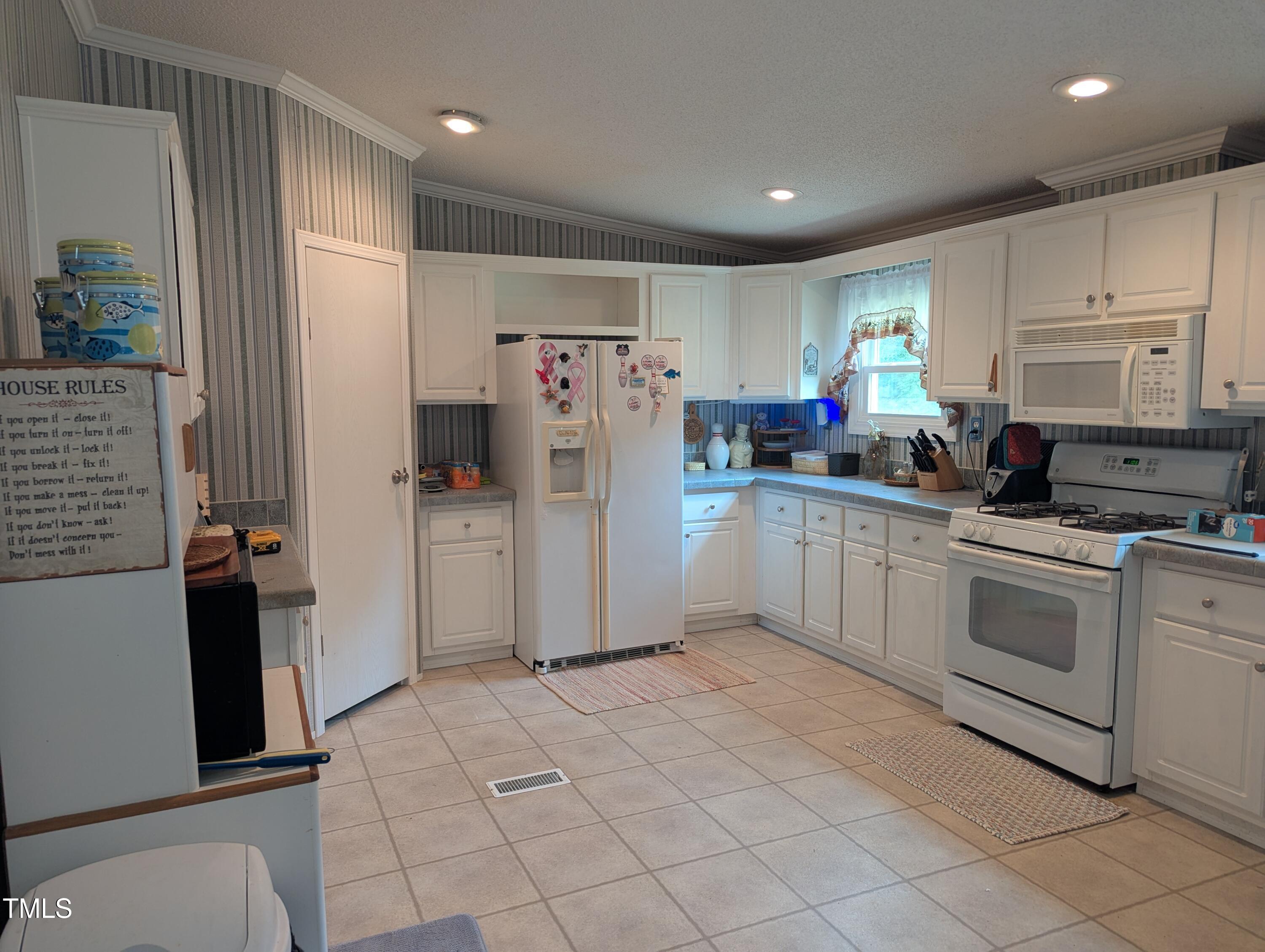 9785 Fire Tower Farm Road Whitakers, NC 27891 - Photo 13 of 30 PXL_20250422_152726541