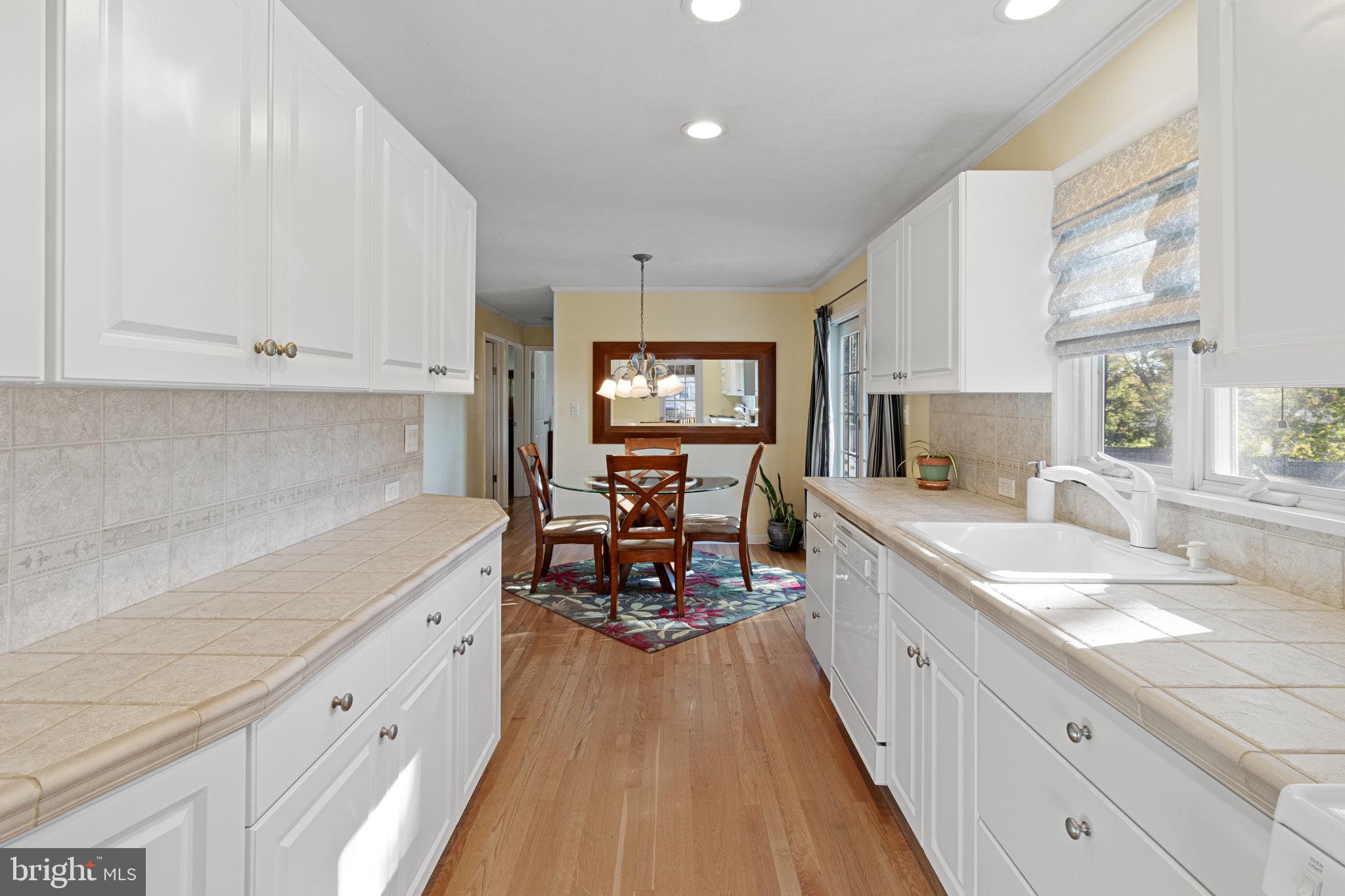 85 Ewingville Road Ewing, NJ 08638 - Photo 10 of 26 Gallery Image 10
