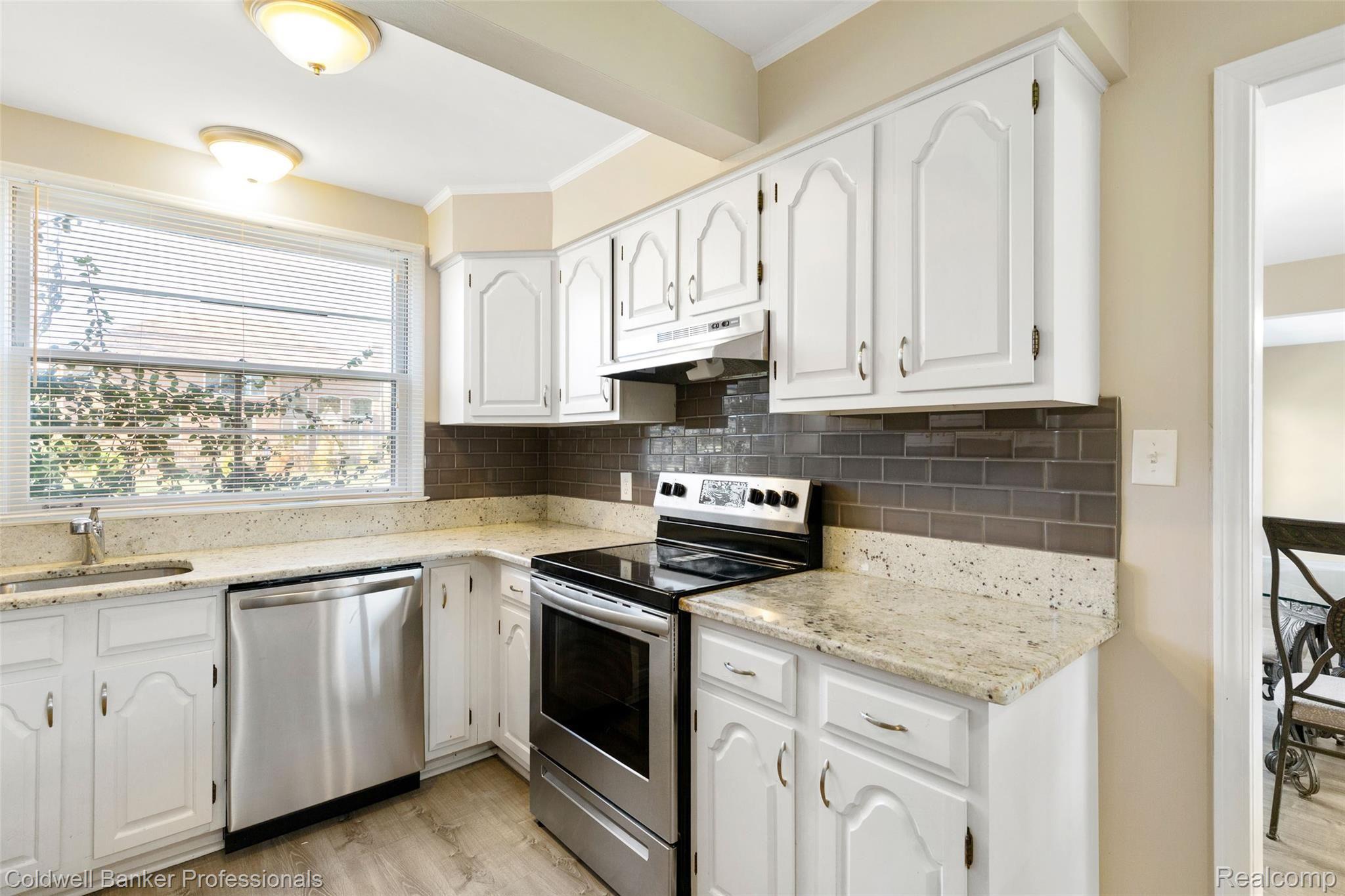 6650 Inkster Road West Bloomfield, MI 48322 - Photo 27 of 38 592A6361.jpg