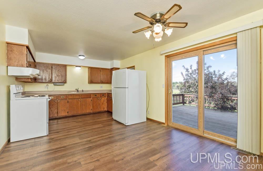 N8007 South 4 Road Stephenson, MI 49887 - Photo 2 of 46 Gallery Image 2