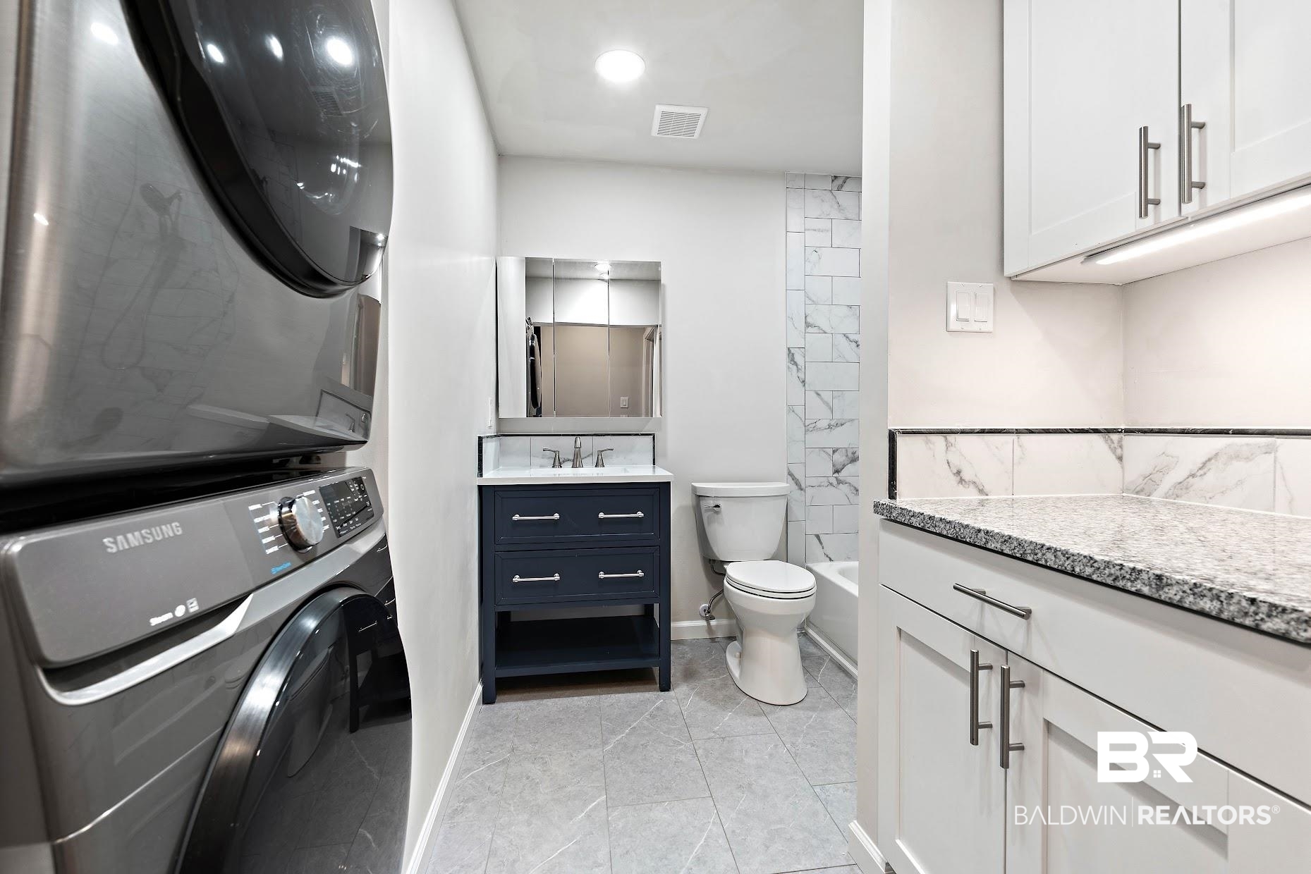 1251 Henckley Avenue, Unit 206 Mobile, AL 36609 - Photo 17 of 22