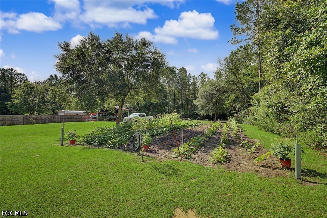 9915 Nichols Lake Road Milton, FL 32583 - Photo 4 of 39