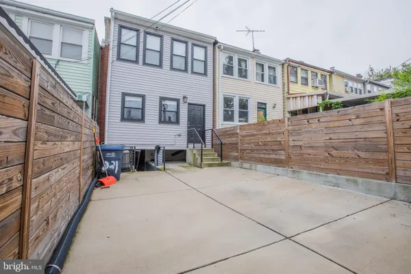 $4,500 | 821 Marietta Place Northwest, Washington, DC 20011