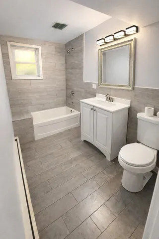 $1,400 | 5518 West Melrose Street, Unit G, Chicago, IL 60641